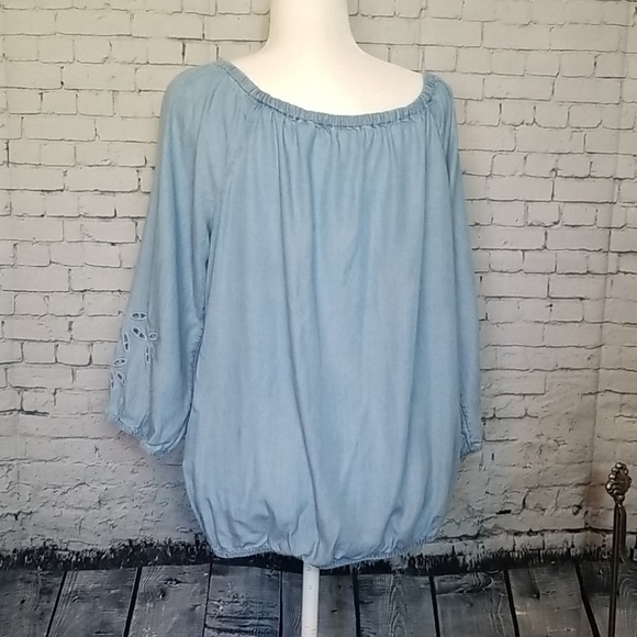 NEW York & Company Chambray Denim Look Blouse Size Large - Picture 4 of 8